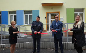 slavnostní přestřižení pásky