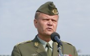 náčelník Generálního štábu AČR armádní generál Josef Bečvář